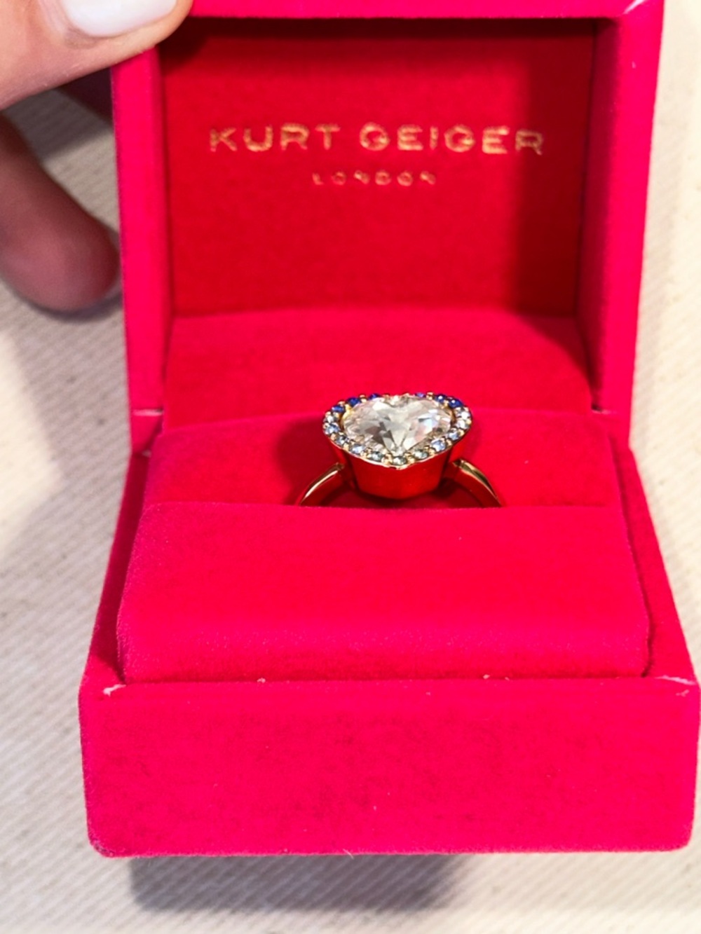 ✨ Kurt Geiger London Crystal Heart Cocktail Ring – Ombre Halo | Like New w/ Box - Picture 3 of 9